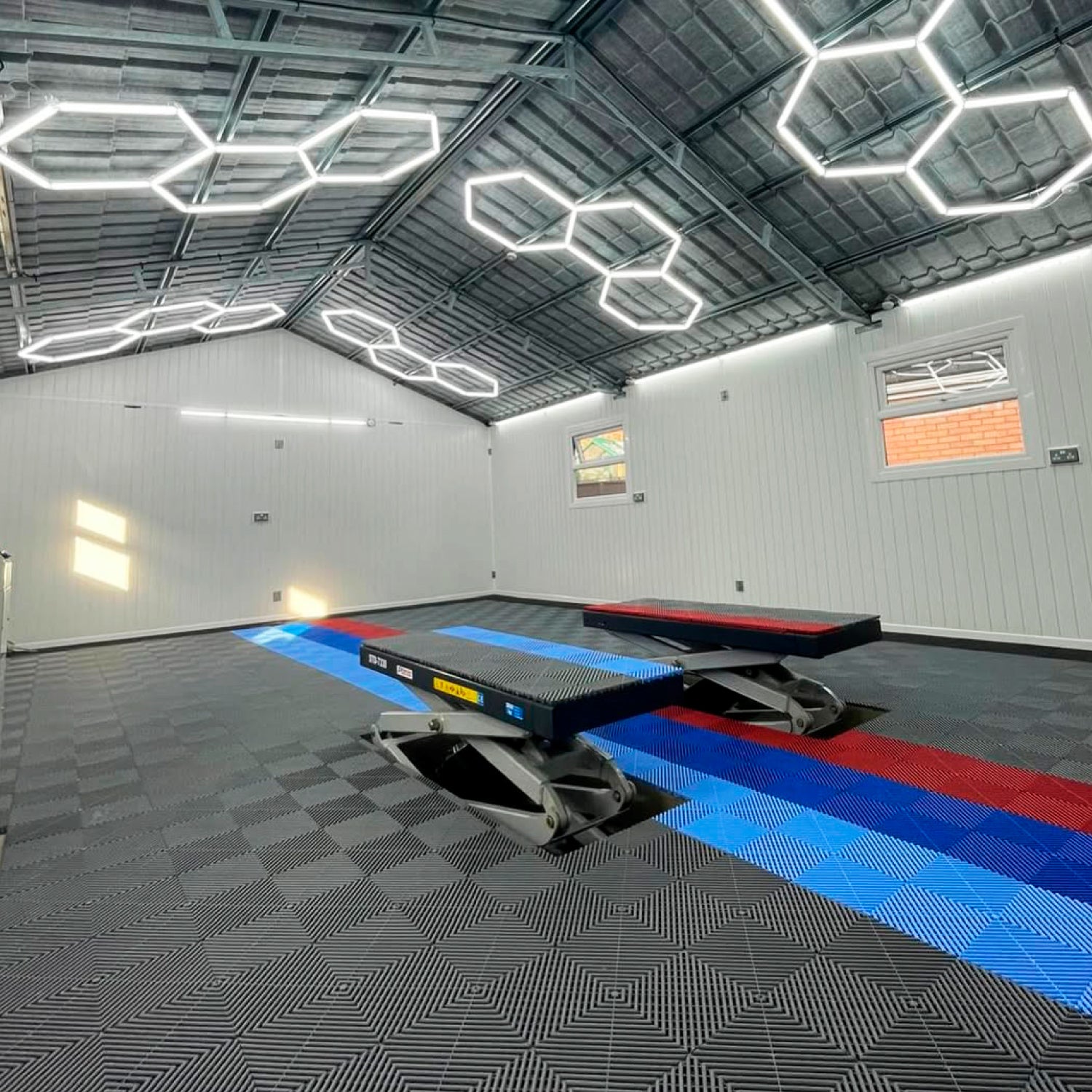 Piso de Garage Encastrable Modular • 40x40x1.8cm