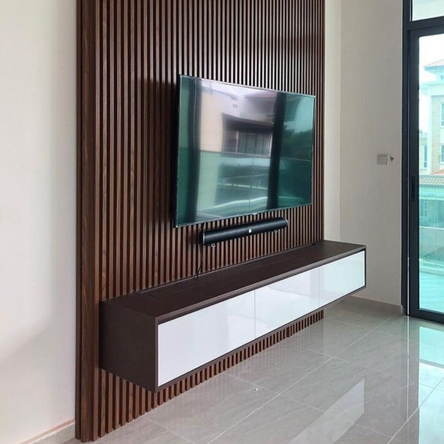 Revestimiento interior • WPC Wall Panel • Negro • 15.5x240x1.8cm