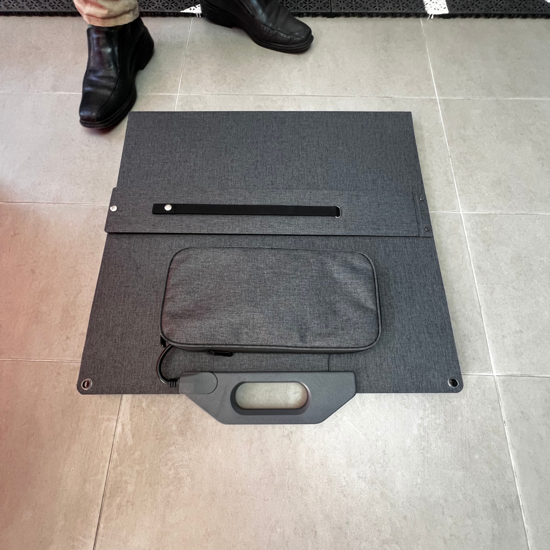 Panel Solar Portátil • 200W • Plegable • Soportes ajustables