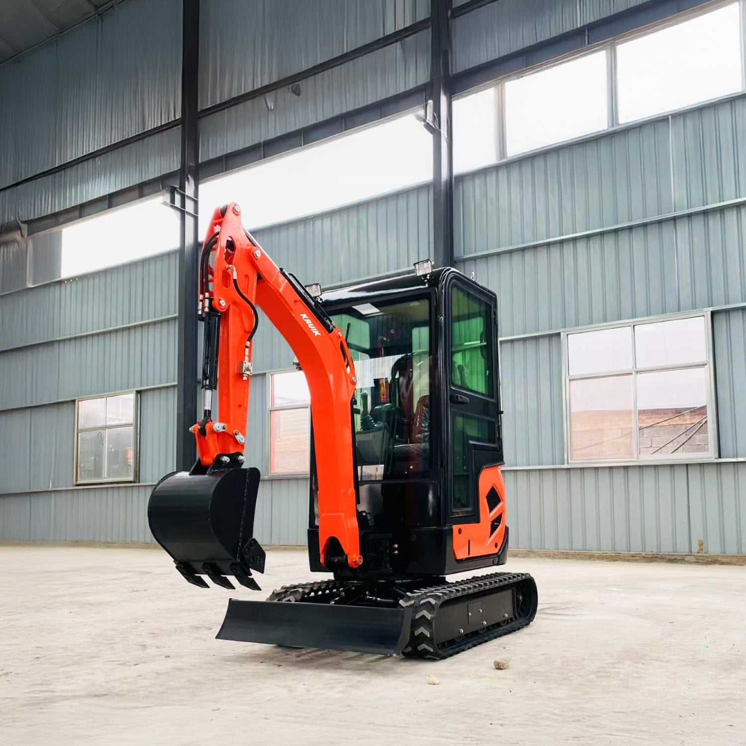 Mini Excavadora Kavik • 1018 Plus • Cabina