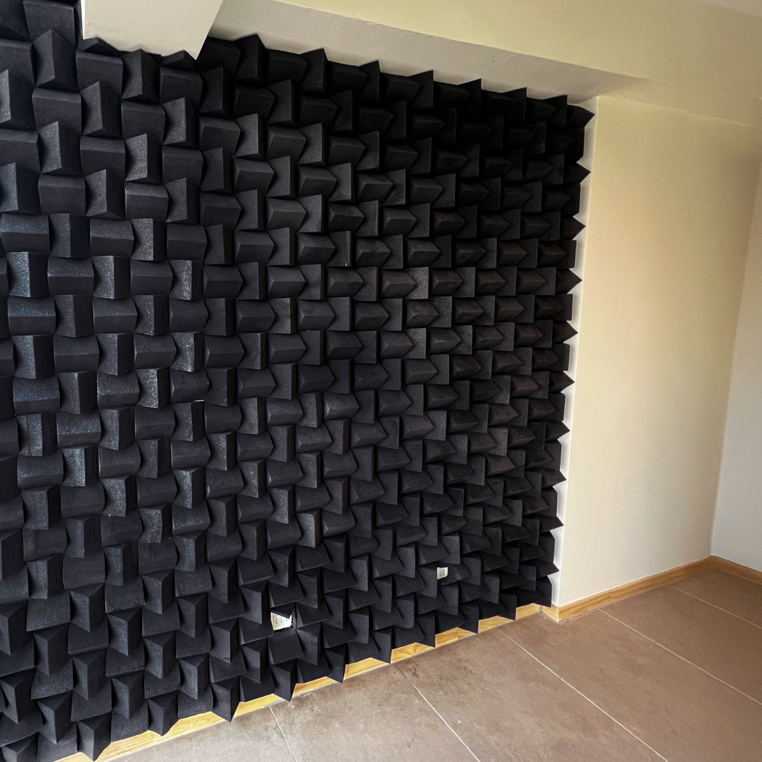 Panel Acústico Prisma • AutoAdhesivo • Pack X2 • Negro • 60x60x8cm • 0.72 m2