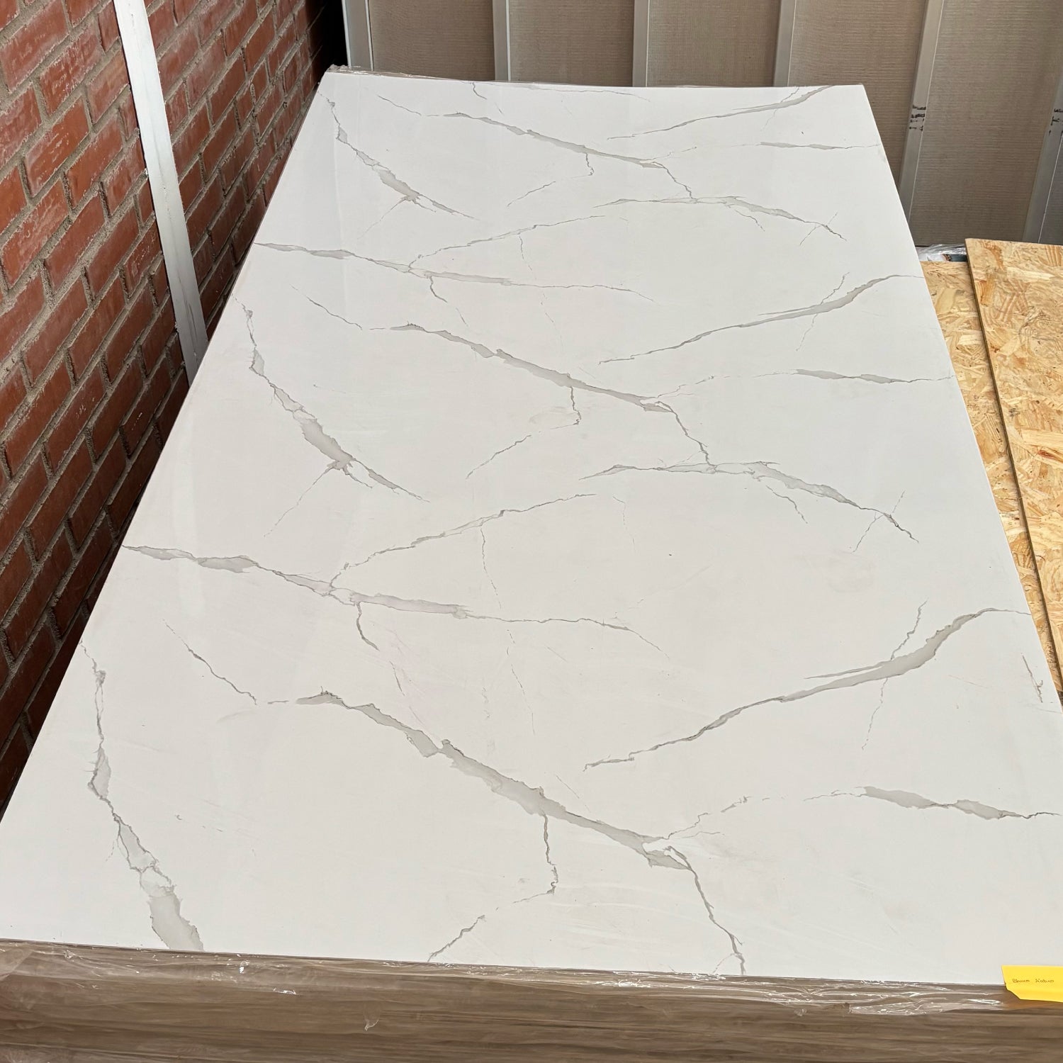 Revestimiento interior • Panel Mármol PVC • 244x122x0.3cm • Blanco Ártico