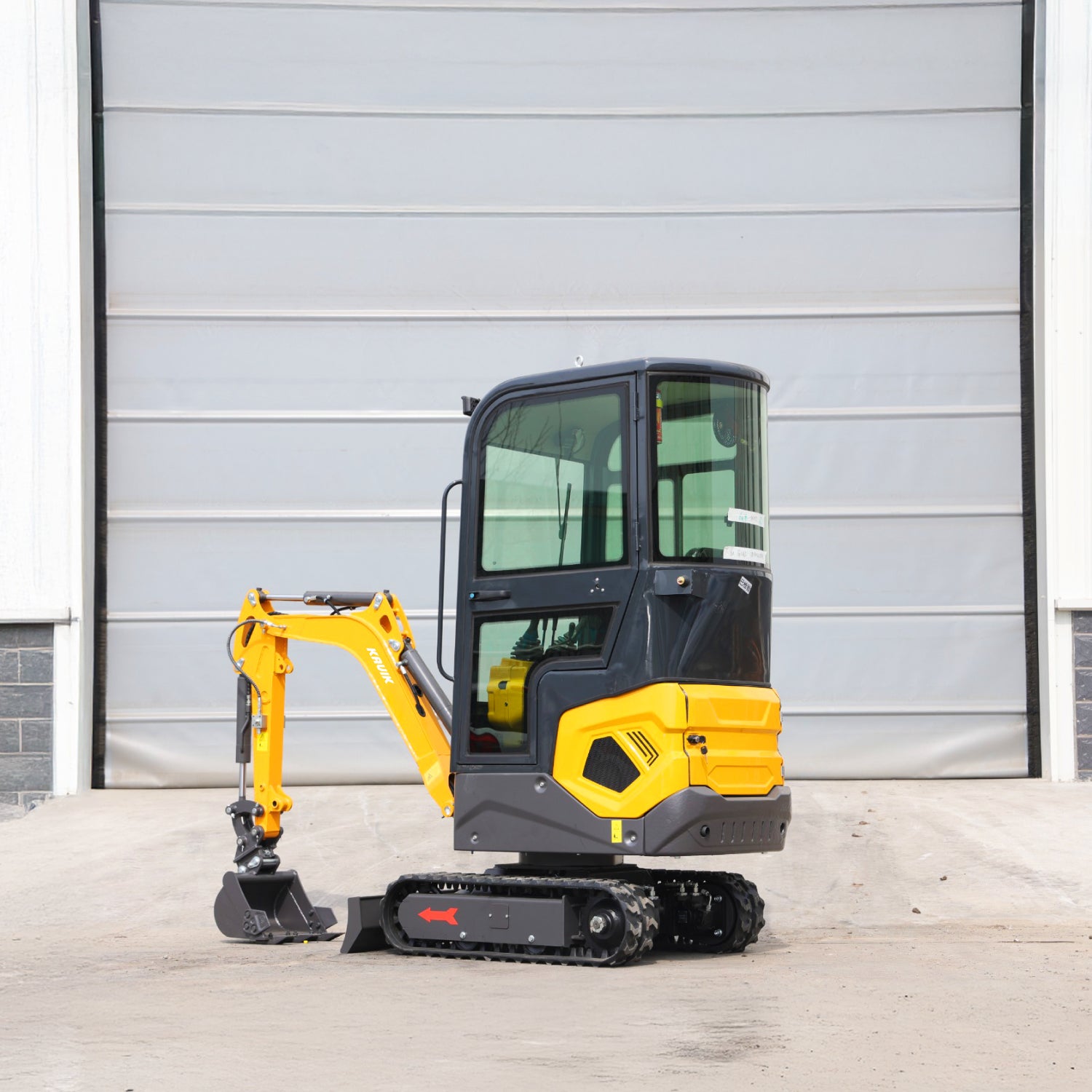 Mini Excavadora Kavik • 1012 Plus • Cabina