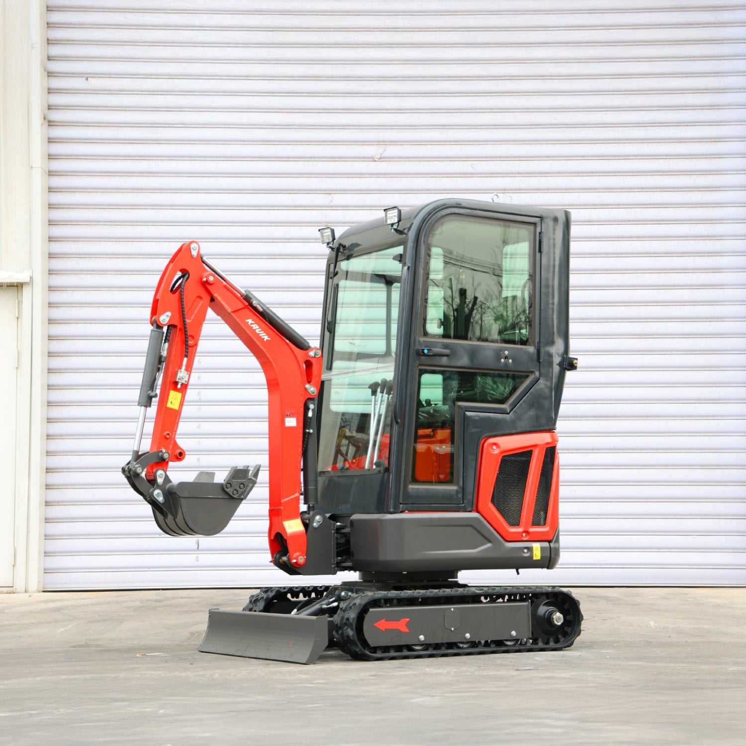 Mini Excavadora Kavik • 1016 Plus • Cabina