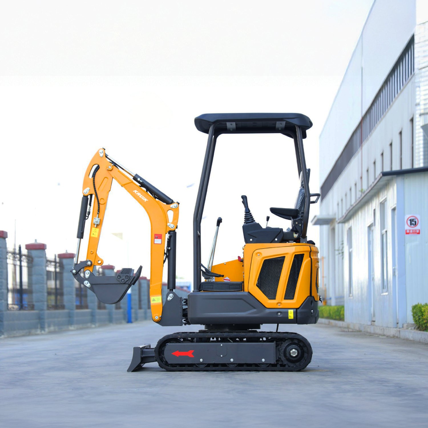 Mini Excavadora Kavik • 1016 Pro