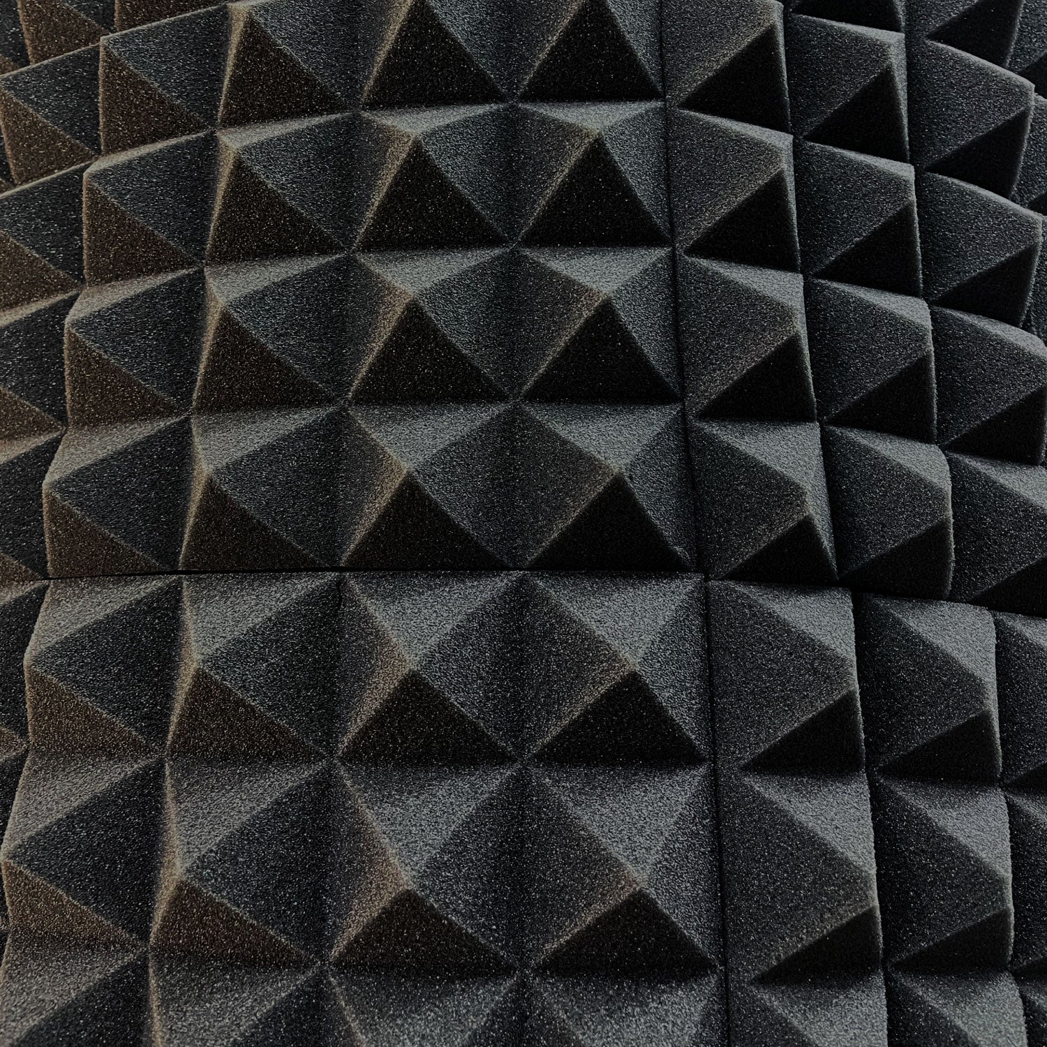 Panel Acústico Piramidal • AutoAdhesivo • 30x30x5cm • Pack x 12 Unidades 1 m2