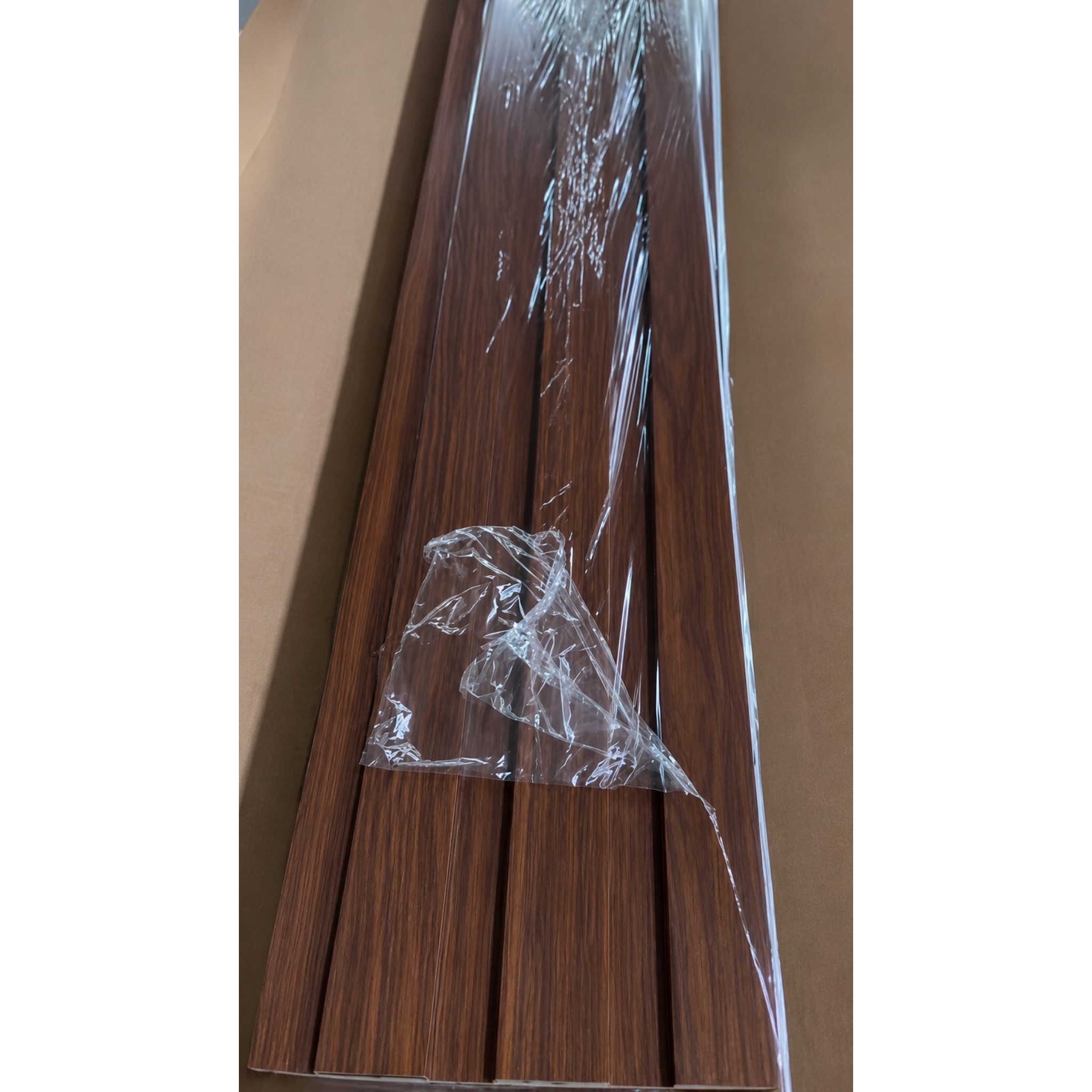 Revestimiento interior • WPC Wall Panel • Café Avellana • 20.5x240x1.5cm