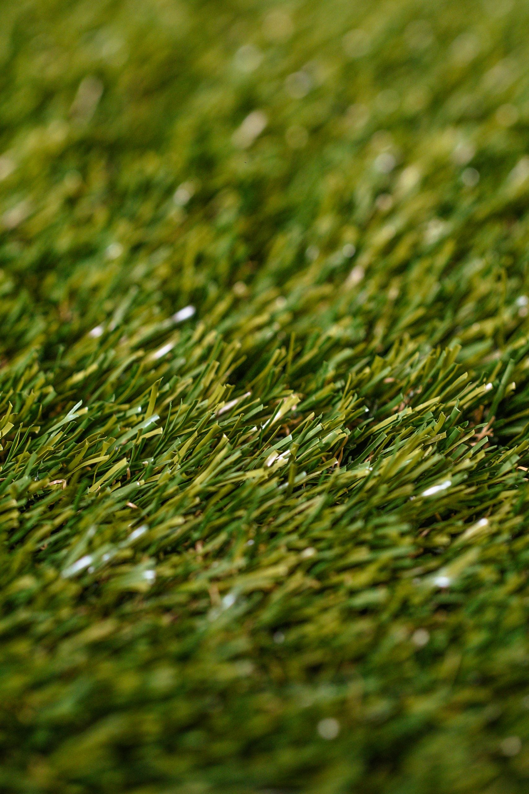 Pasto Sintético Ornamental Chance • 40MM • 1m2 • Formato Rollo 2 mts Ancho