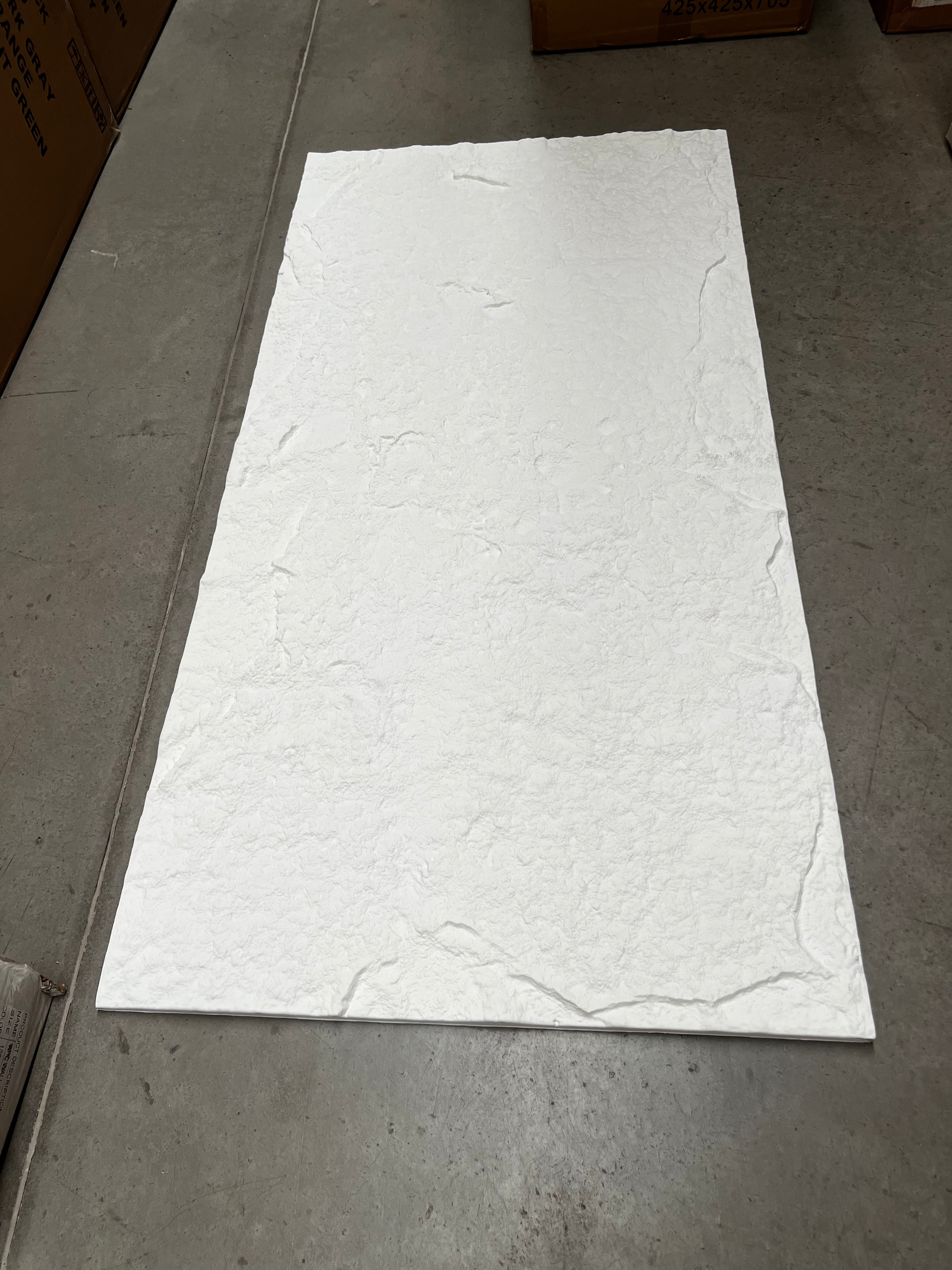 Piedra PU • Blanco • 120x60 cm • Espesor 16mm