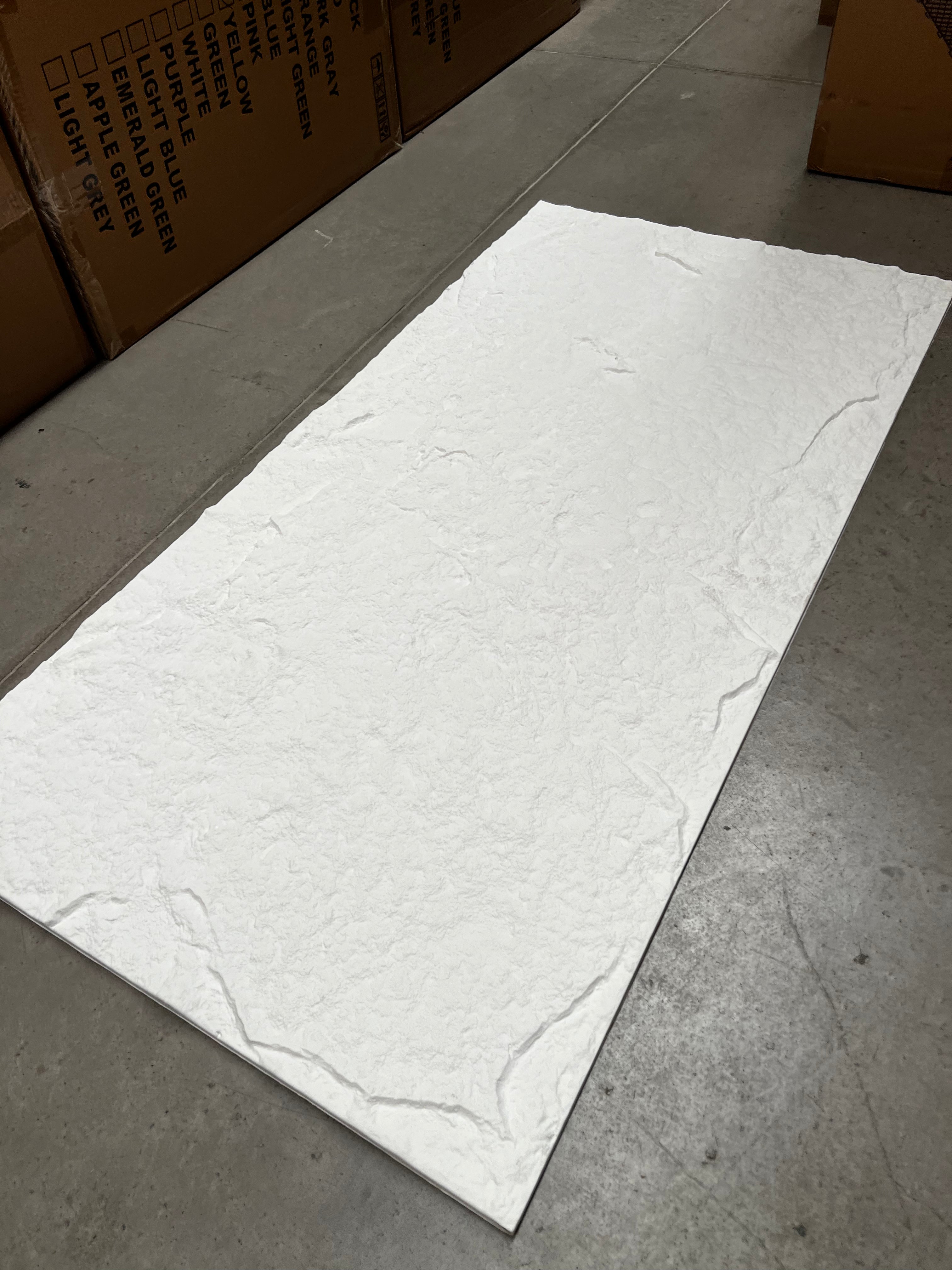 Piedra PU • Blanco • 120x60 cm • Espesor 16mm