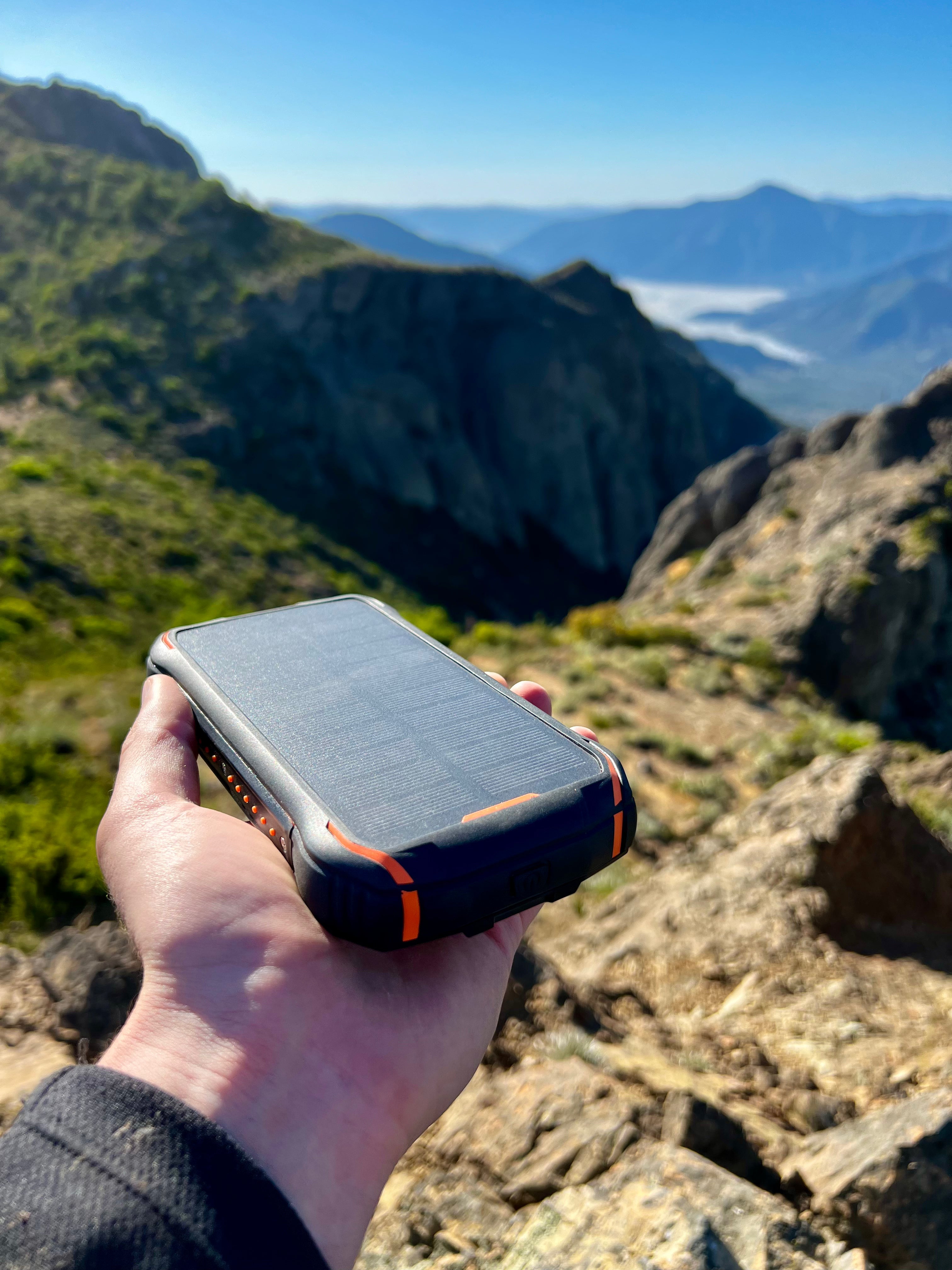 Cargador Solar Power Bank • Batería Solar Portátil • Carga Inalámbrica • Impermeable • Linterna • 26.800 mAh