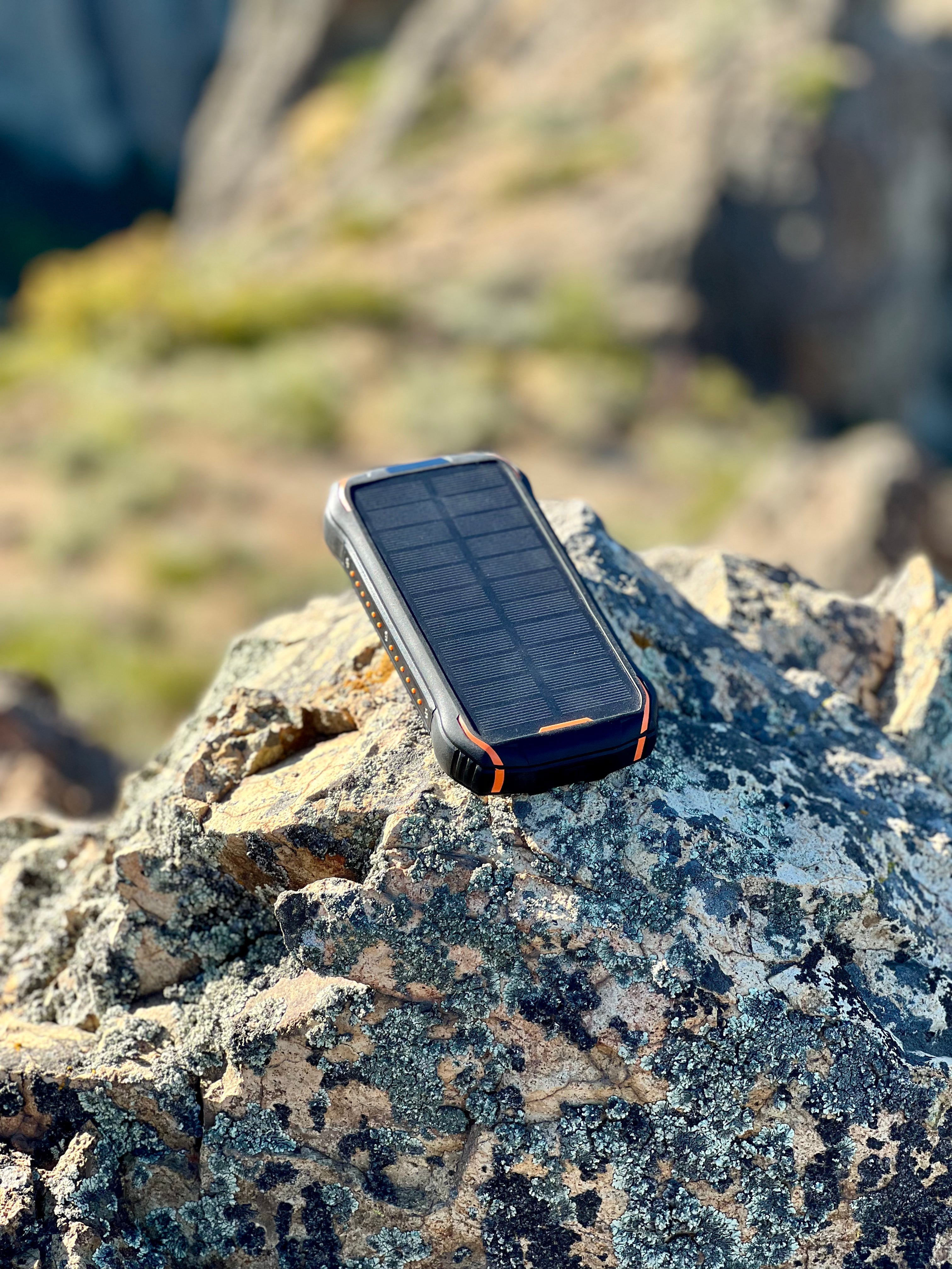 Cargador Solar Power Bank • Batería Solar Portátil • Carga Inalámbrica • Impermeable • Linterna • 26.800 mAh