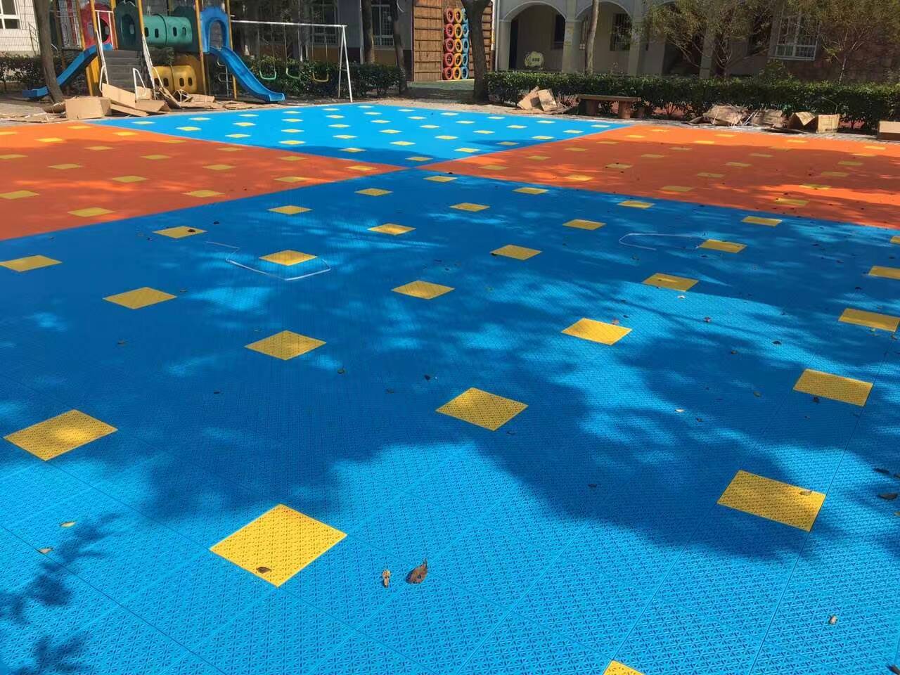Piso Juego Niños • Modular Outdoor • Elastic Pro • 30.3x30.3x1.5cm • 3.68 m2 • Pack x50 Palmetas