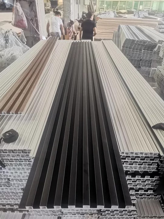 Revestimiento interior • WPC Wall Panel • Negro • 15.5x240x1.8cm