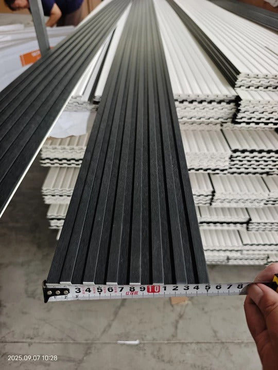 Revestimiento interior • WPC Wall Panel • Dark • 15x240x1cm