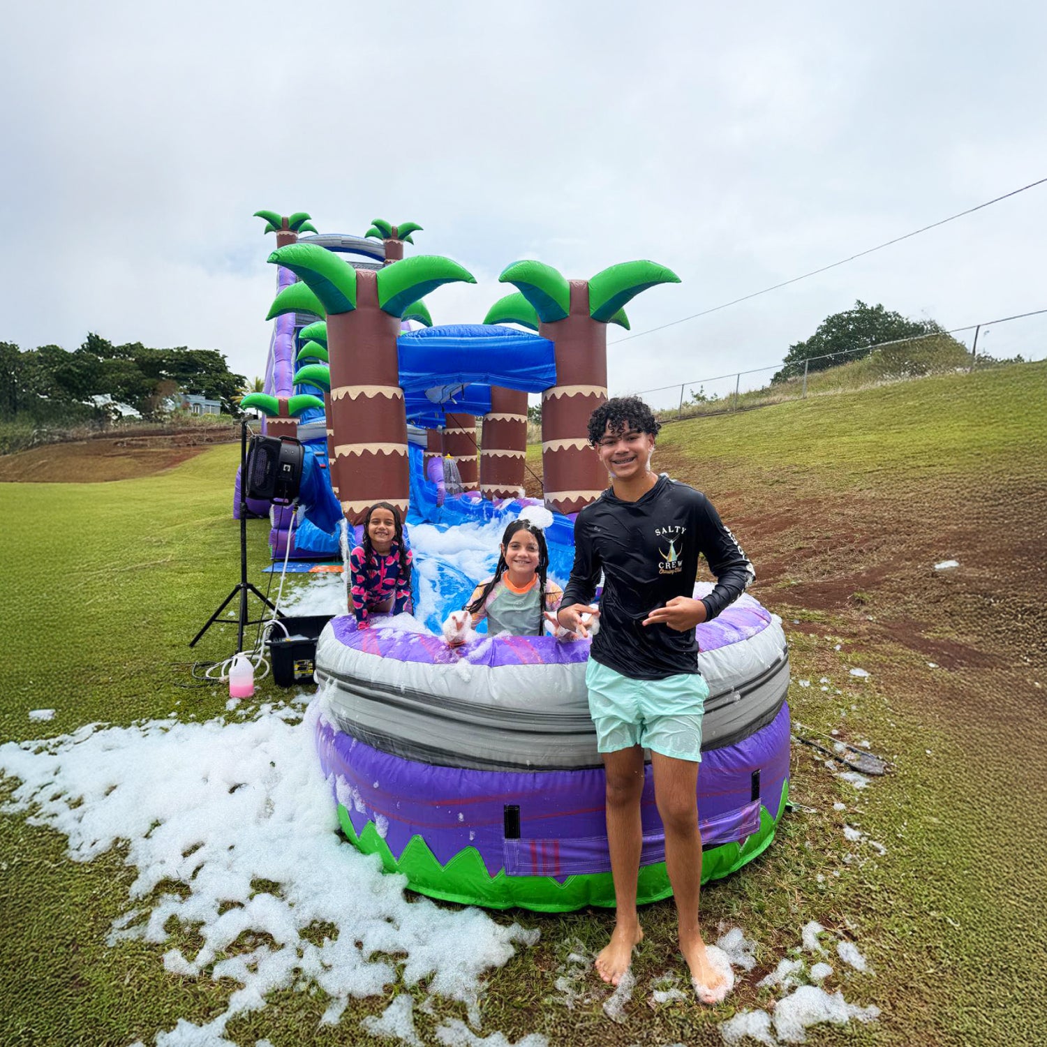 Juego Inflable • Selva Tropical • Tobogán Acuático • 20x4x8.5m • [A Pedido] • Arriendo