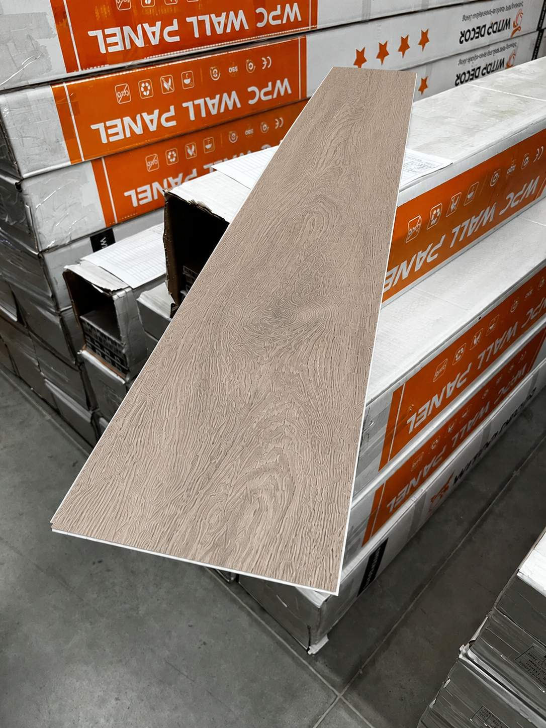 Piso Vinilico SPC 5mm • 1220x183mm • Caja 9 Palmetas 2.23 m2 • Nogal Claro