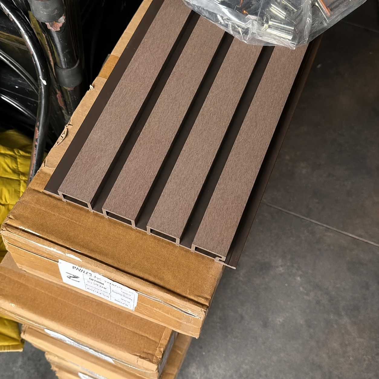 Revestimiento Exterior • WPC Wall Panel • Roble • 290x21.9x2.6 cm