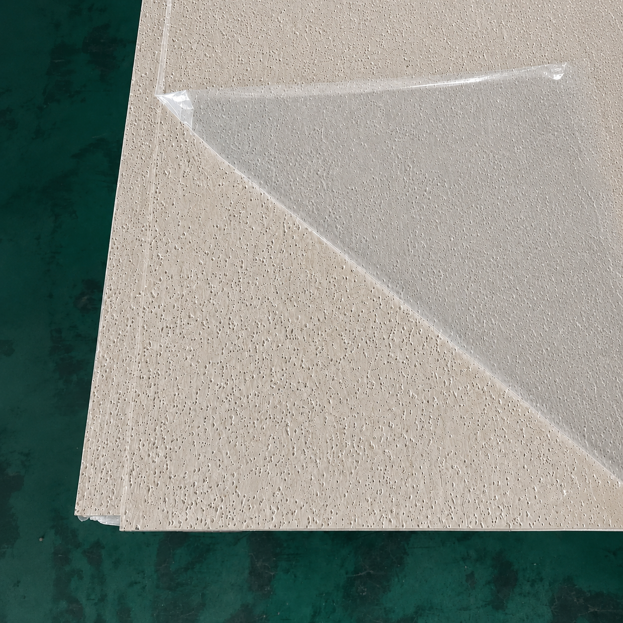 Revestimiento interior • Panel Mármol PVC • 244x122x0.3cm • Terra  • Superficie texturizada