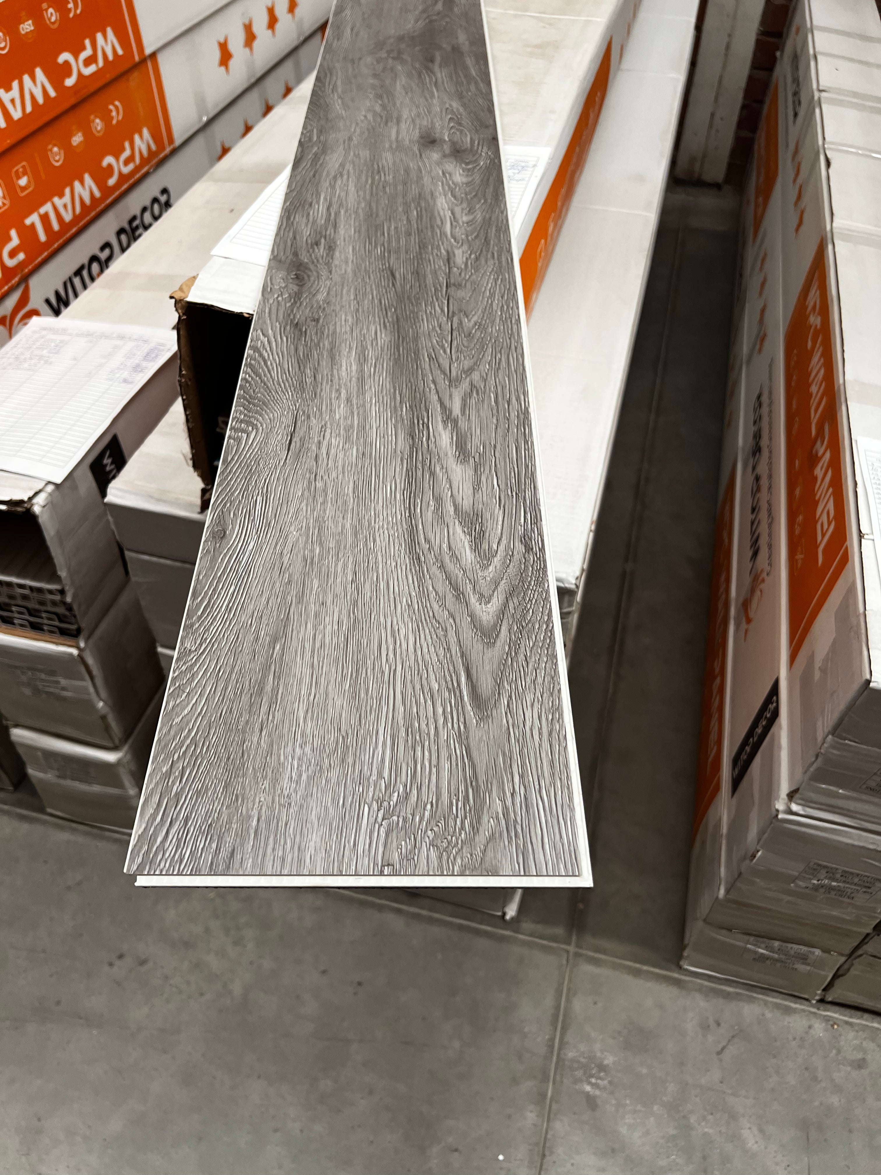 Piso Vinilico SPC 5mm • 1220x183mm • Caja 9 Palmetas 2.23 m2 • Roble Nórdico