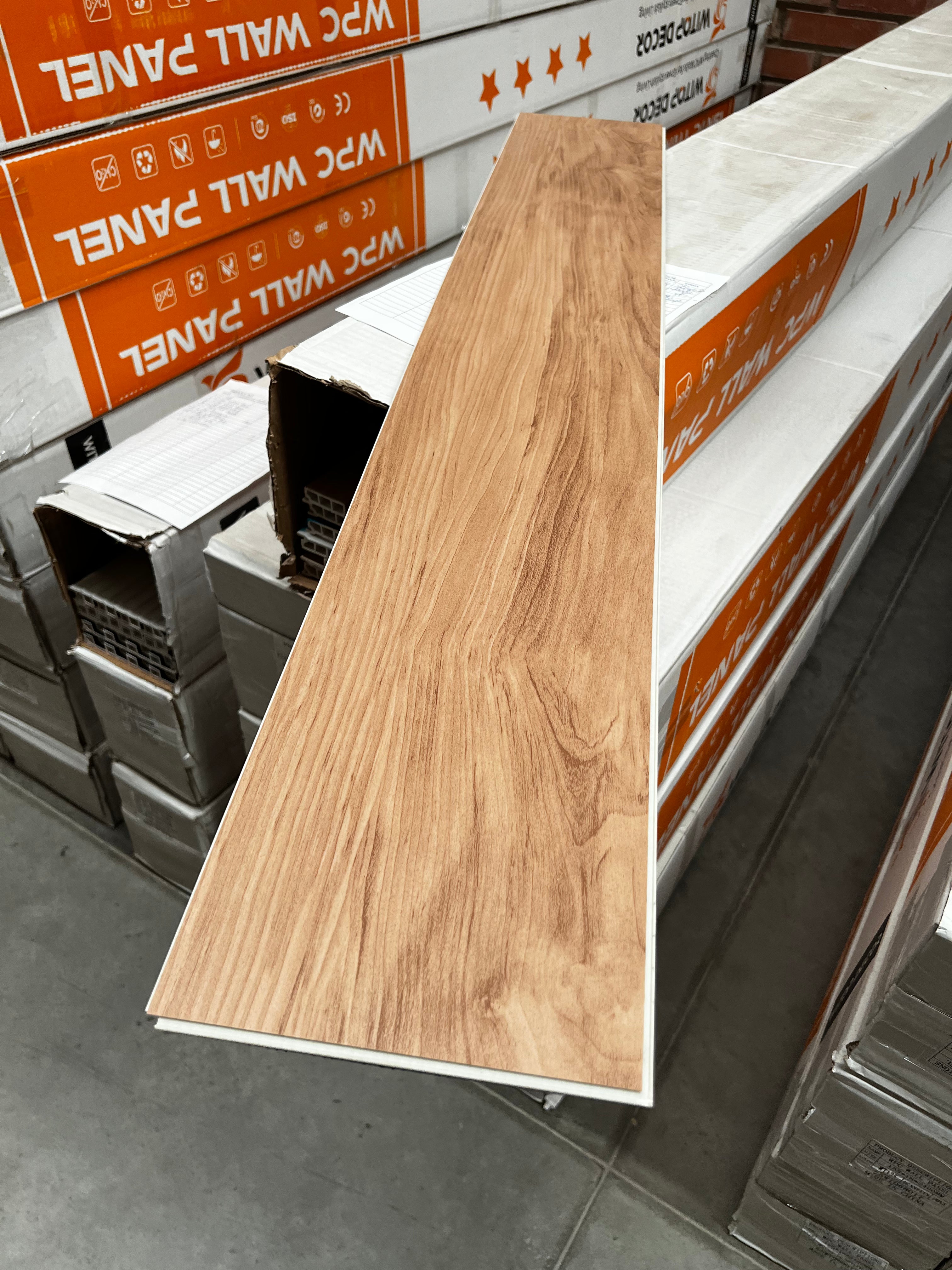 Piso Vinilico SPC 5mm • 1220x183mm • Caja 9 Palmetas 2.23 m2 • Roble Arena