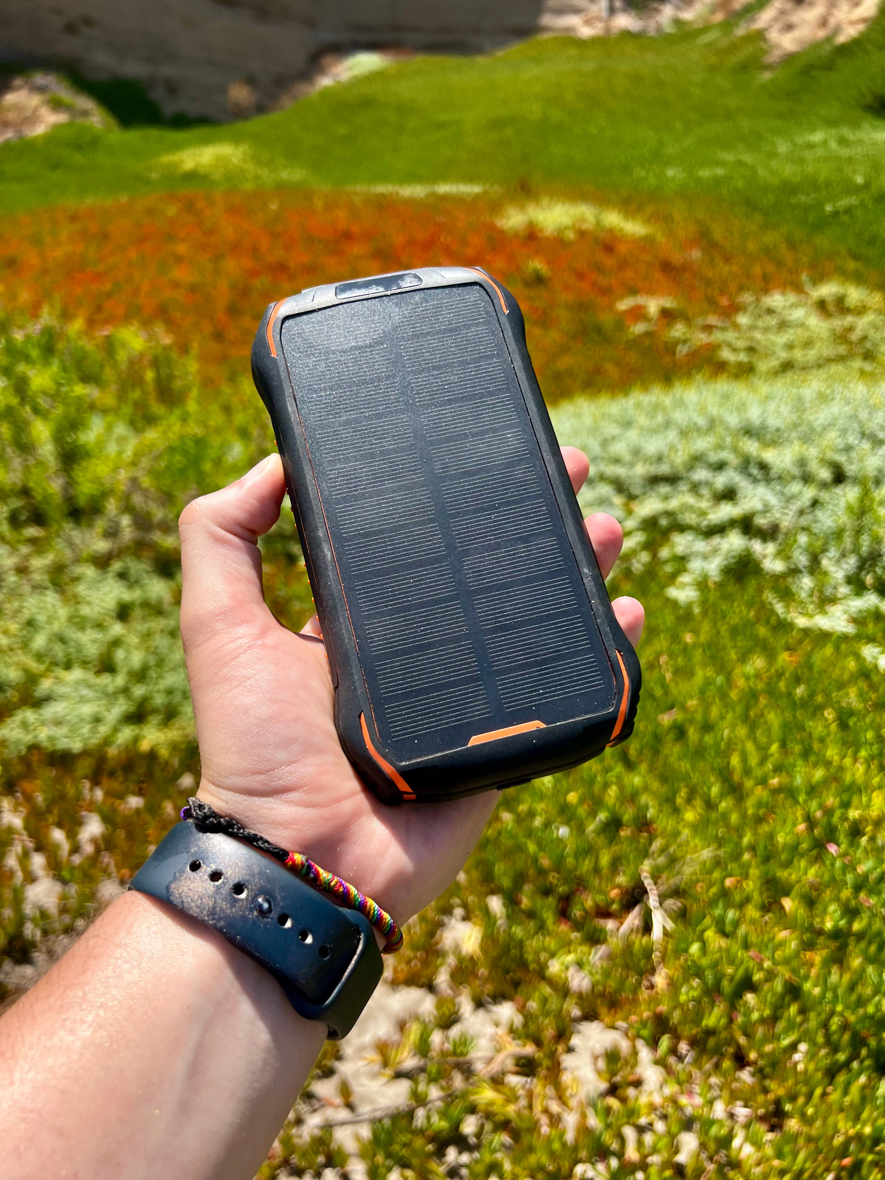 Cargador Solar Power Bank • Batería Solar Portátil • Carga Inalámbrica • Impermeable • Linterna • 26.800 mAh • Pack doble